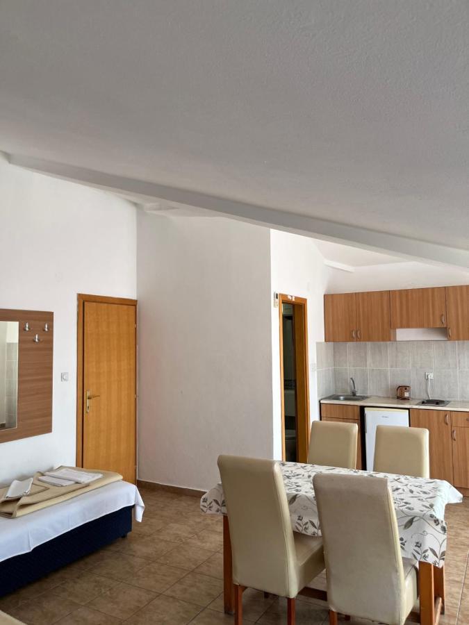 Apartmani Goran I Jelena Zec Budva Extérieur photo